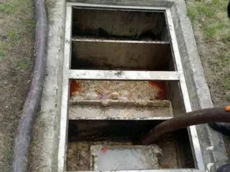 新城街道隔油池清理